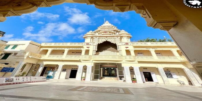Gujarat Temple, Beach & Safari Tour