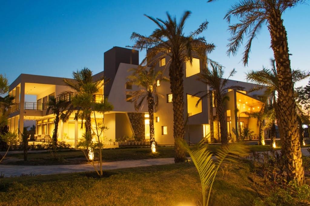 hotel image1