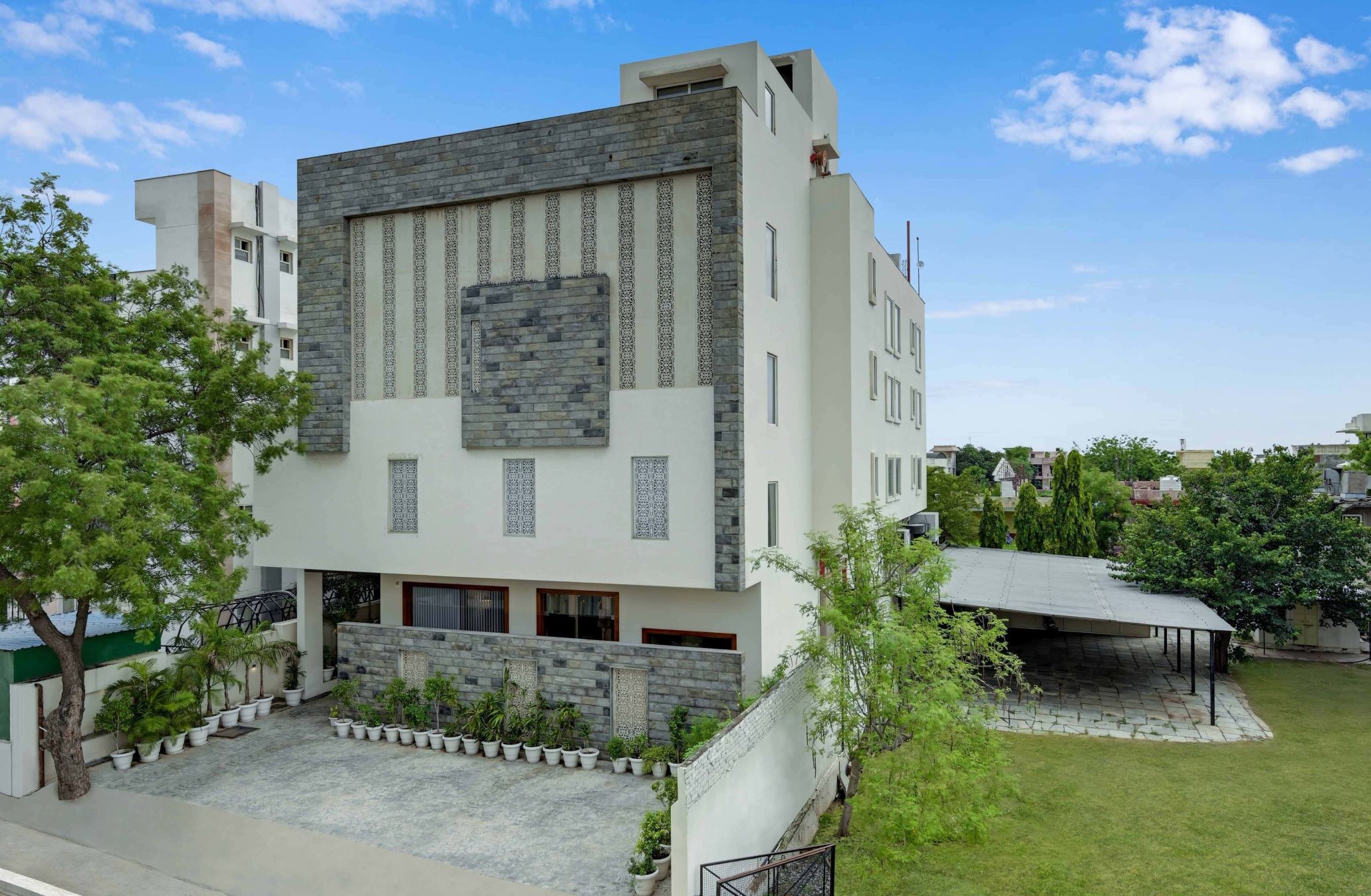 hotel image1