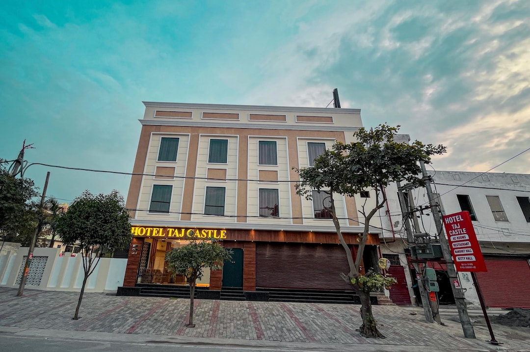 hotel image1