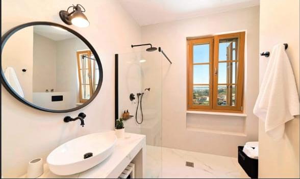 hotel image4