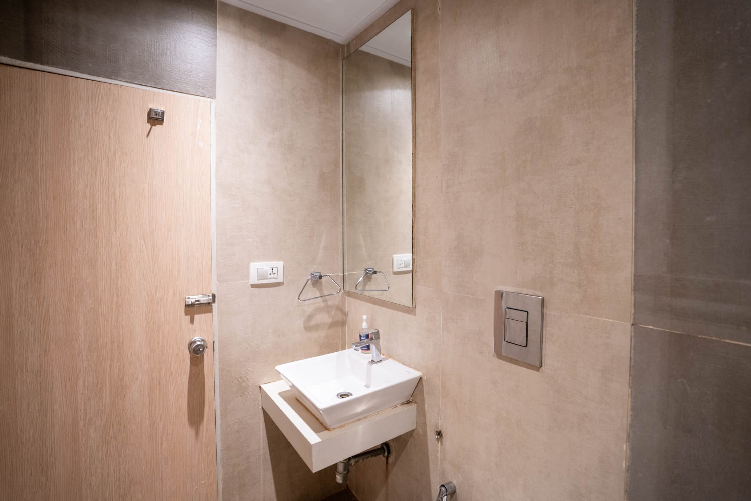 hotel image3